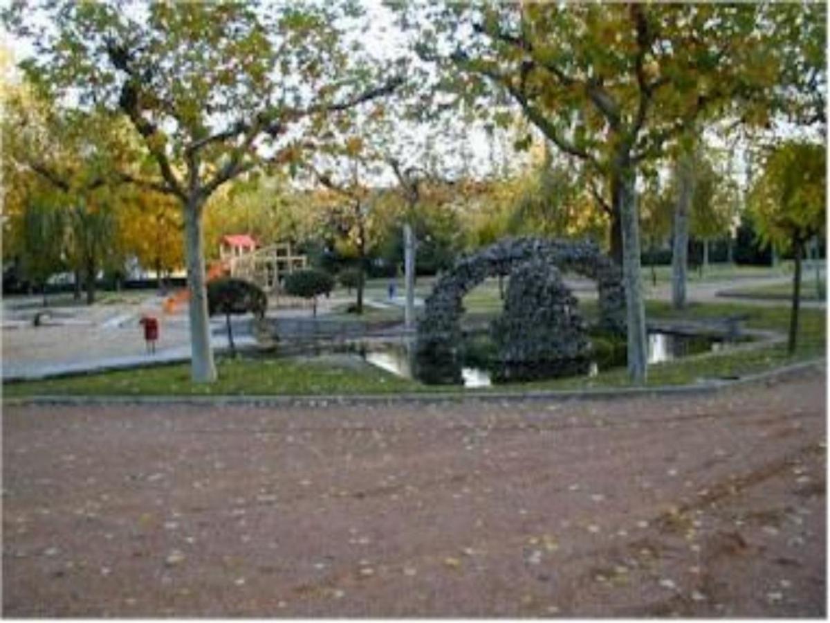 Tiara Vacaciones Villa Nava de la Asuncion Bagian luar foto