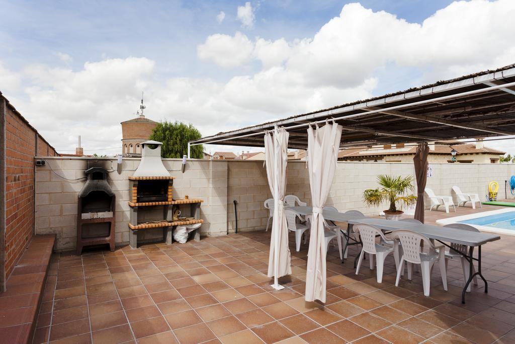 Tiara Vacaciones Villa Nava de la Asuncion Bagian luar foto